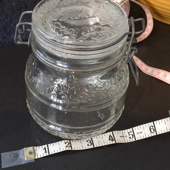 Vintage Floral Cove 5” Glass Wire Bale Canister 3/4 L. - Picture 7 of 9